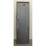 5 gun steel security cabinet, h.48 ins x w.14½ ins x d.9½ ins with keys