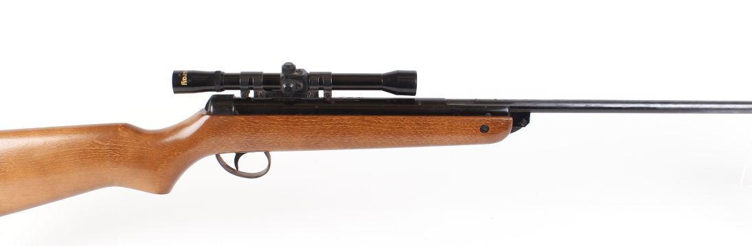 .22 BSA Meteor break barrel air rifle, open sights, mounted 4 x 20 Accuray scope, no. TH36369