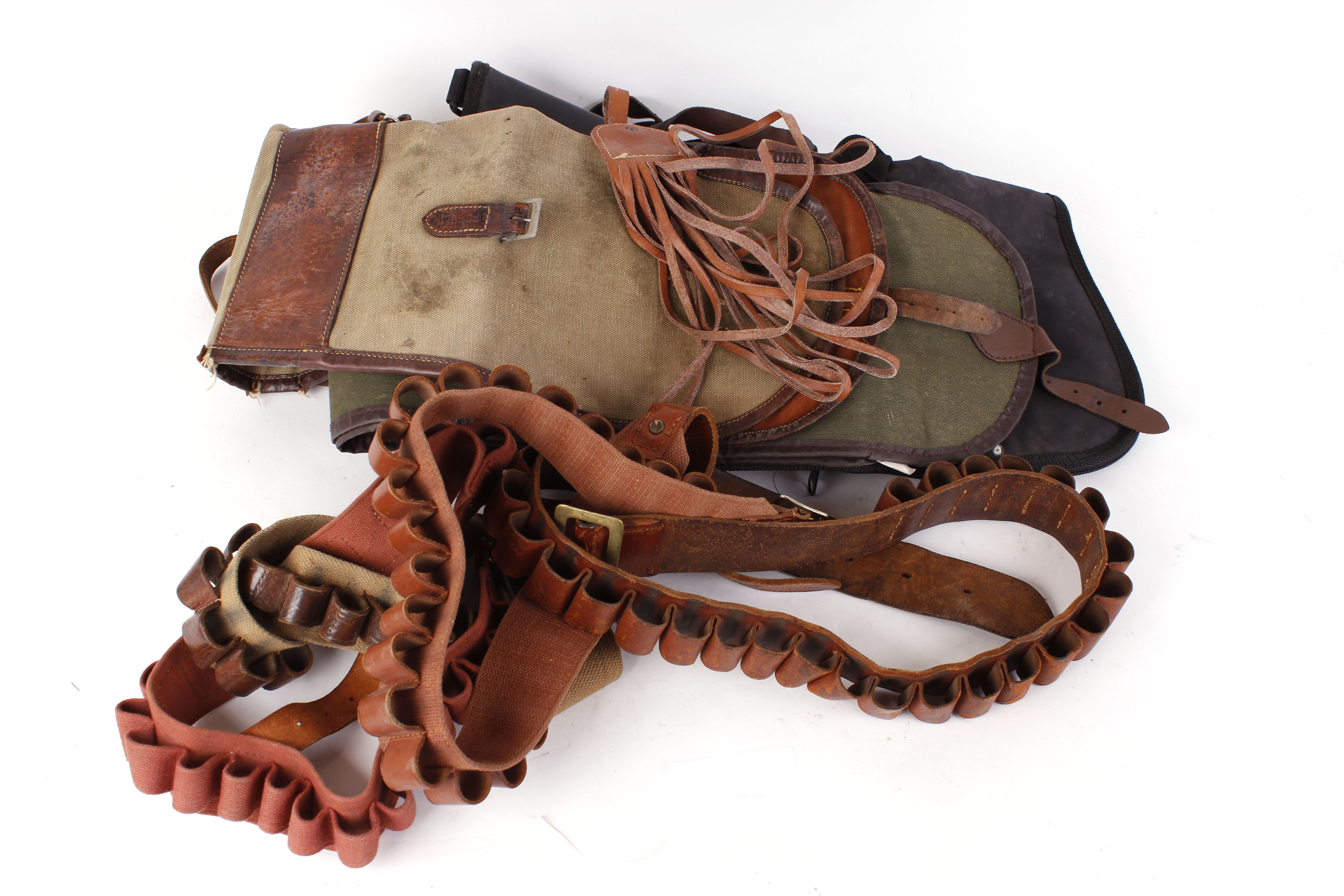 Leather game carrier, 3 x gun slips, 4 x cartridge belts