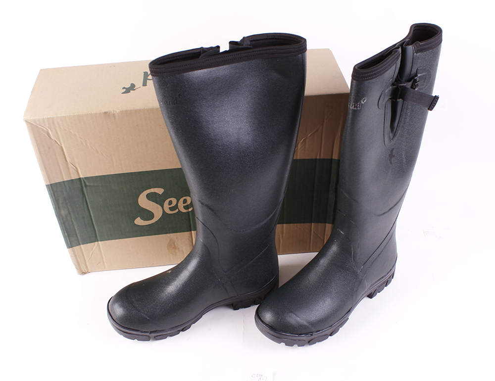 Boxed pair Seeland Wellington boots, size 10