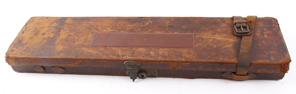 Red leather gun case, handle to hinge side, Holland & Holland trade label, green baize lined - Image 3 of 3