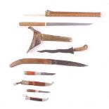 Miscellaneous miniature and other knives,