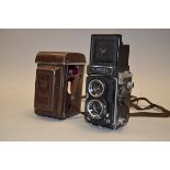 A Seagull Roll Film TLR Camera, serial no 4BI-901019, shutter working, condition G, with maker's