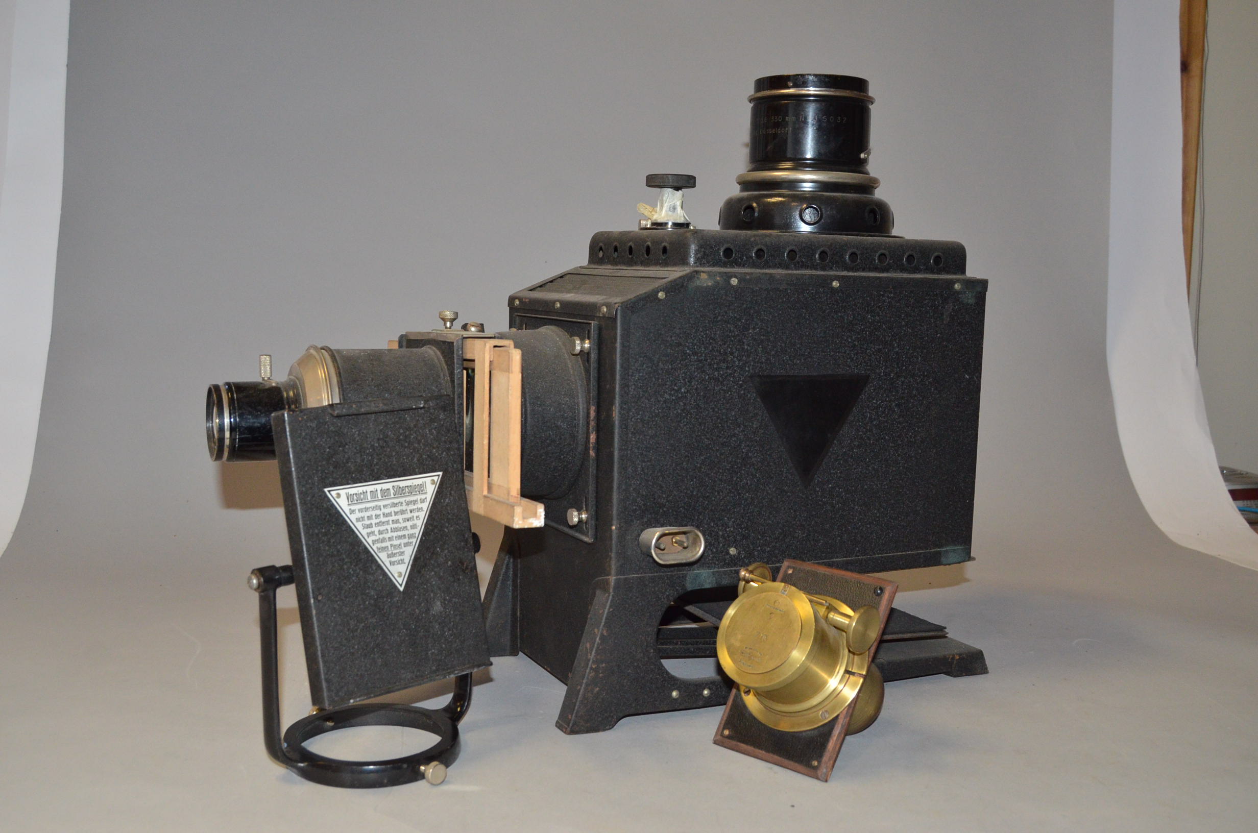 A Liesegang Epidiascope, with a Liesegang Binal 15cm front projection lens and Liesegang 330mm f/3.6