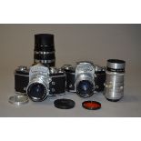 A Pair of Ihagee Exakta Varex SLR Cameras and Lenses, a Varex, serial no 805070, a Primoplan 58mm