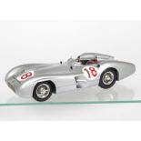 CMC 1:18 Mercedes-Benz W196R 1954/55 Streamliner body, No.M-049, limited edition, Racing Number