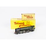 Tri-ang TT Gauge T97S Britannia Class Locomotive 'Britannia' and Tender, with solid spoked wheels,