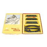 Tri-ang TT Gauge T7 Train Set, comprising BR green 3-Car DMU, power clip and oval of type B track,