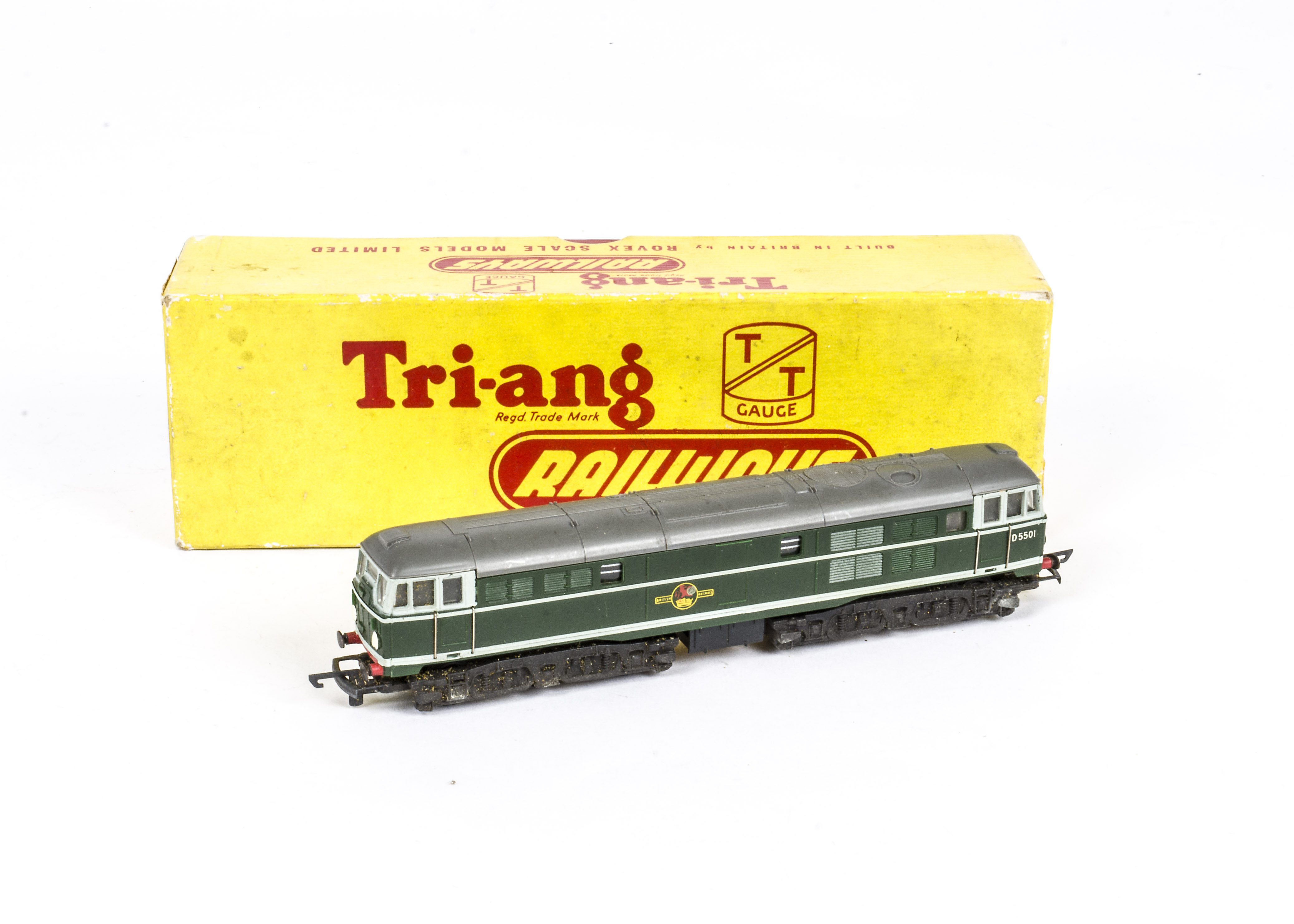 Tri-ang TT Gauge T96 BR green A1A A1A Diesel Locomotive, one with instructions, in original lift-off