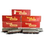 Tri-ang 00 Gauge Transcontinental Single-Ended Diesels and silver coaches, R55 Power units (7,