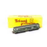 Tri-ang TT Gauge T96 BR green A1A A1A Diesel Locomotive, both in original lift-off boxes, E, boxes