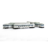 Tri-ang 00 Gauge Transcontinental silver and blue Baltimore and Ohio Passenger Coaches, comprising