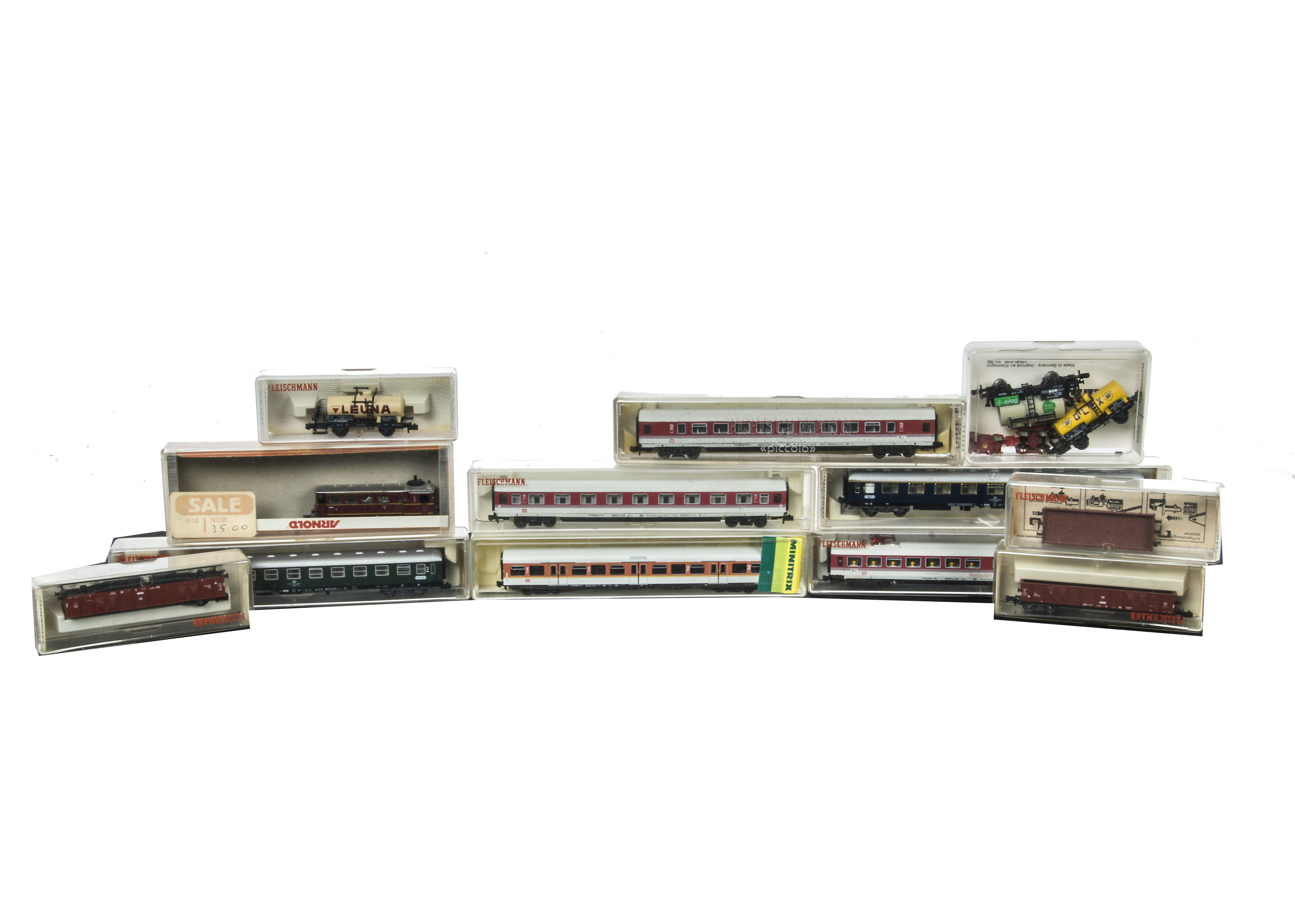 N Gauge Railcar and Rolling Stock, a mostly cased collection including a Arnold 82924 DB Kittel