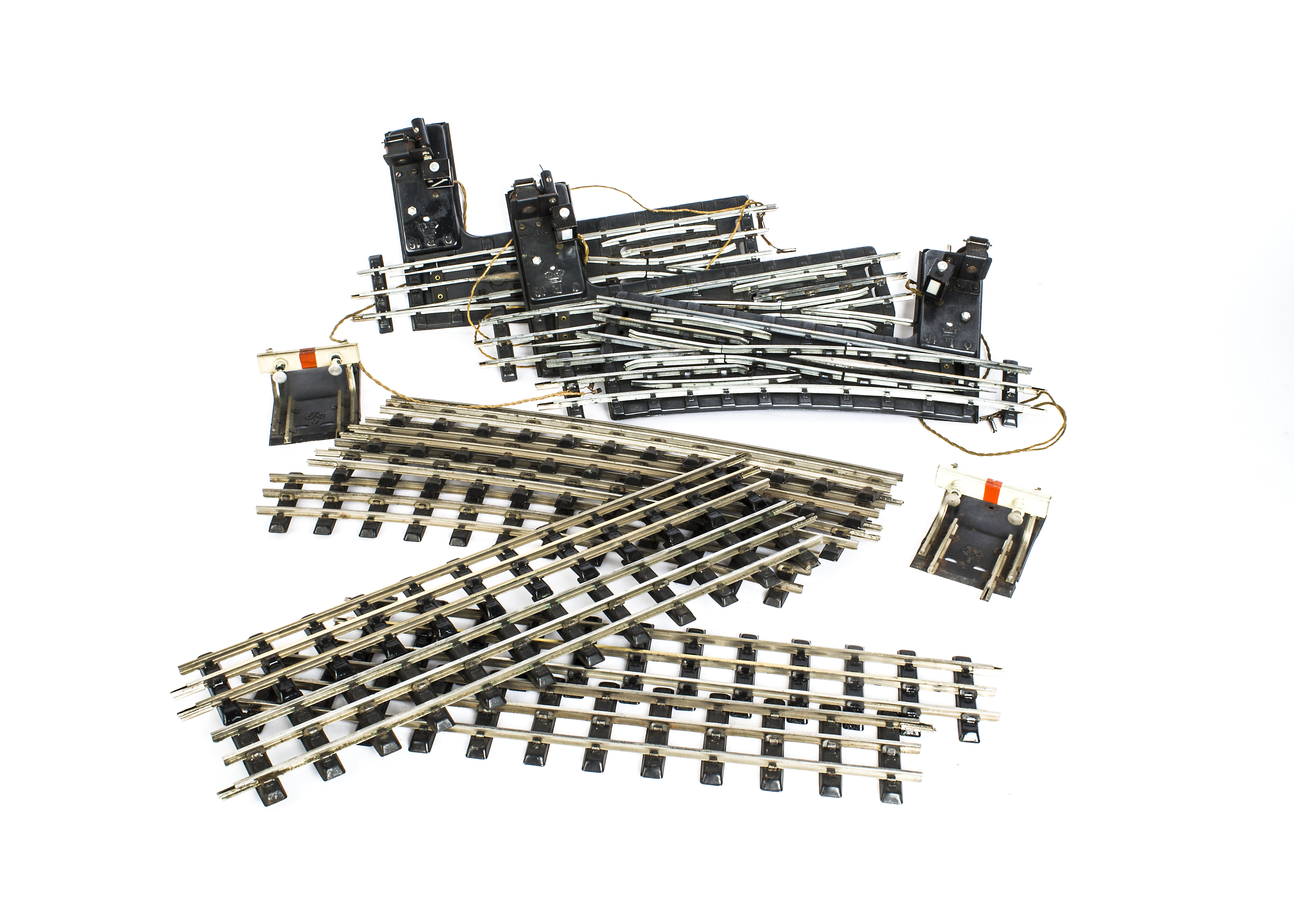 Märklin 0 Gauge 3-rail Steel Track, comprising 4 pairs electrically-operated points (with brass