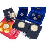 A collection of modern silver proof and other coins, mostly issued by Pobjoy Mint from the 1970s