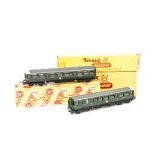 Tri-ang TT Gauge T190 T136 and T137 BR green 3-Car Diesel Railcar DMU, in original individual boxes,