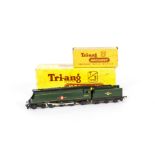 Tri-ang TT Gauge T93 Merchant Navy Class 'Clan Line' Locomotive and Tender, with yellow lining, in