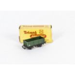 Tri-ang TT Gauge uncommon T136 green Open Wagon, in original box, VG-E, buffer ends painted