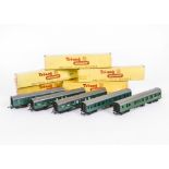 Tri-ang TT Gauge BR SR green Main Line Coaches, T132 Composite (1), T133 Brake/2nd, T134