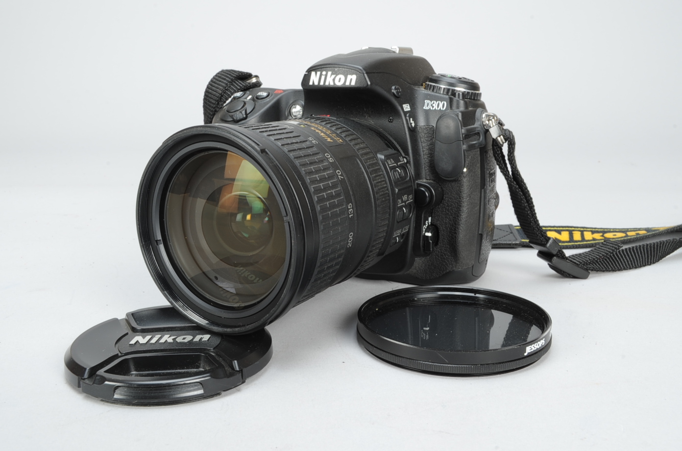 A Nikon D300 DSLR Camera, serial no 8015583, with an AF-S Nikkor 18-200mm f/3.5-5.6G VR ED DX