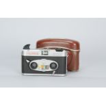 A Sawyer's Europe View-Master Stereo Camera, serial no 3545, body Good, with Rodenstock Trinar