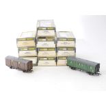 Boxed Wrenn 00 Gauge Freight Stock, most appear to be in original boxes, including GW fruit van,
