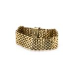 A 9ct gold nine linked textured gold bracelet, 41g