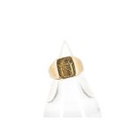 An 18ct gold lady's signet ring, with engraved crest having hallmarked shank, ring size I, 5.9g