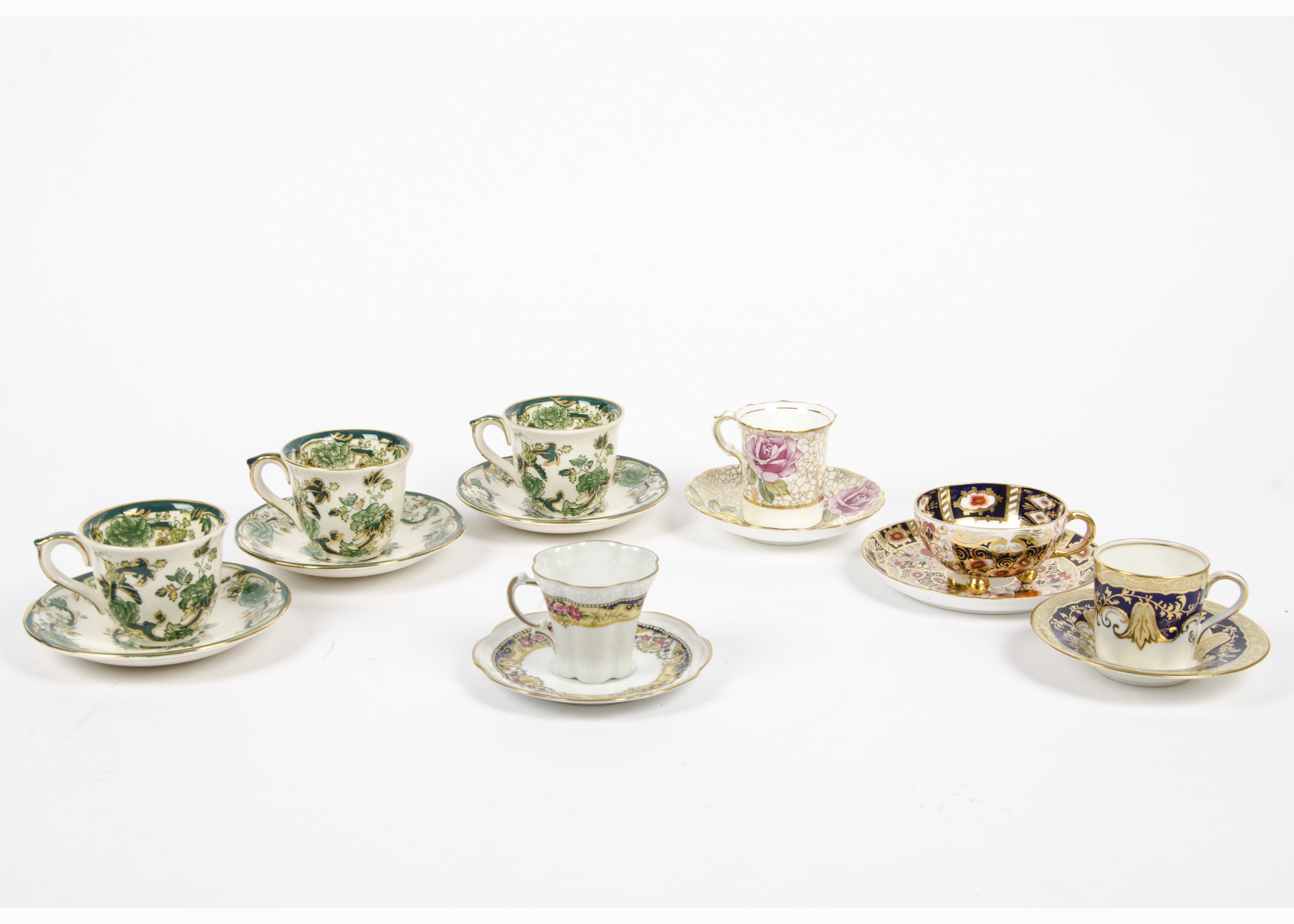 A collection of cabinet cups and saucers, all highly decorated, attractive examples to include a - Image 2 of 3