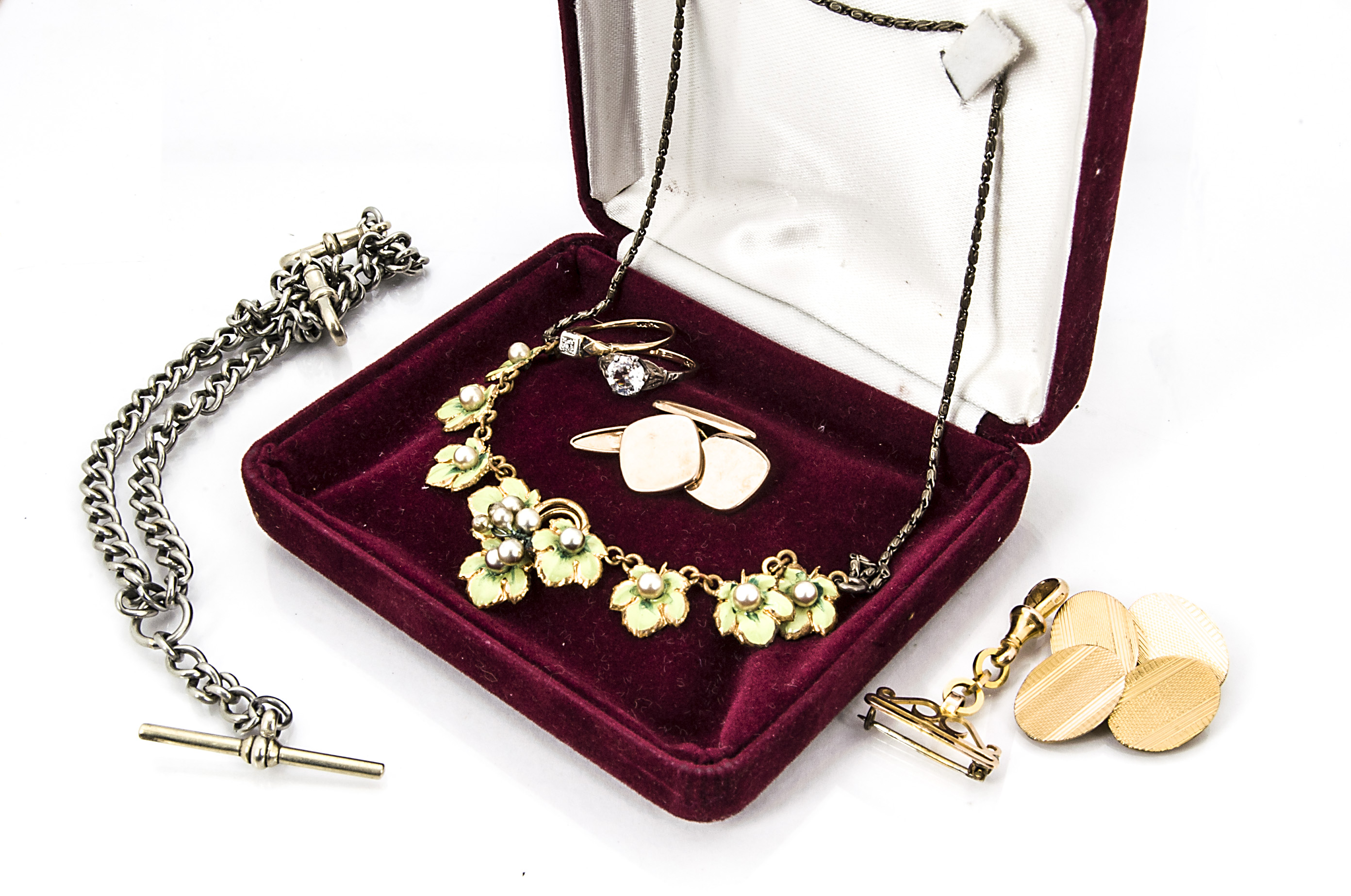 A quantity of miscellaneous jewellery, including two gold rings, gold snap clasp, white metal chain,