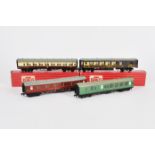 Hornby-Dublo 00 Gauge 2-Rail Super Detail Coaches, comprising 4054 BR SR green Brake/2nd (in 1st/2nd