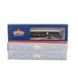 Bachmann 00 Gauge SE&CR dark lake 60' Birdcage Coaches, 39-610 Composite Lavatory, 39-600 Brake