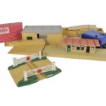 Hornby-Dublo 00 Gauge 3-Rail metal Stations Transformers and other items, unboxed, Through Station