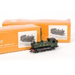 A pair of Nu-Cast 262 kitbuilt 00 Gauge GWR Pannier Tanks, one finished in GWR green unnumbered