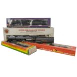 American HO Gauge Steam Locomotives and Tenders, a boxed group of five comprising, Bachmann 41-535-