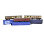 Hornby-Dublo 00 Gauge 2-3 Rail Coaches, D11 BR Gresley (2), D21 BR WR (4), D22/4049 BR maroon, D13