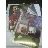 Manchester Utd Memorabilia, a superb collection of 24 autographed glossy photographs, to include the