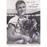 TED SHROEDER WIMBLEDON 1949 / AUTOGRAPH A black & white full page signed magazine picture showing