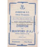 EVERTON - BRADFORD PA 46 Everton home programme v Bradford Park Avenue, 2/2/46, slight folds, no