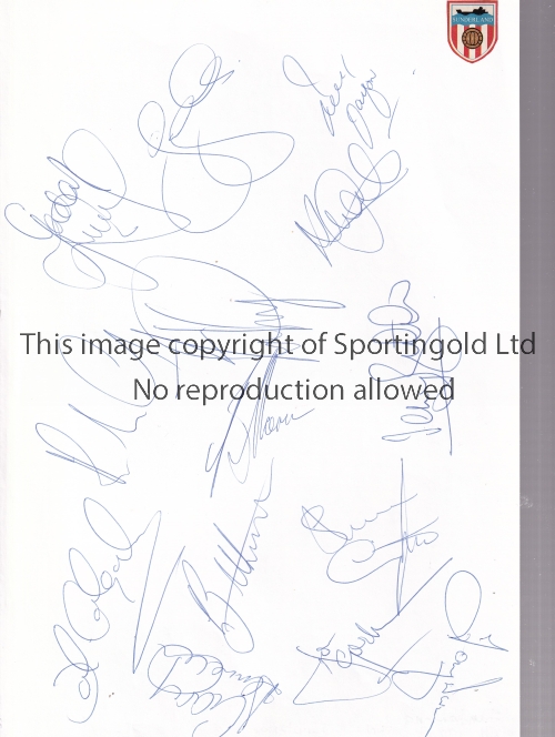 SUNDERLAND AUTOGRAPHS 1990'S An A4 sheet from the early 1990's signed by 14 players including