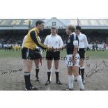 WALES / SCOTLAND Col 12 x 8 photo, showing Welsh captain Dai Davies shaking hands with Scotland's