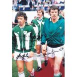 IRELAND Col 12 x 8 photo, showing Ireland captains John Giles (Republic) and Allan Hunter (North)