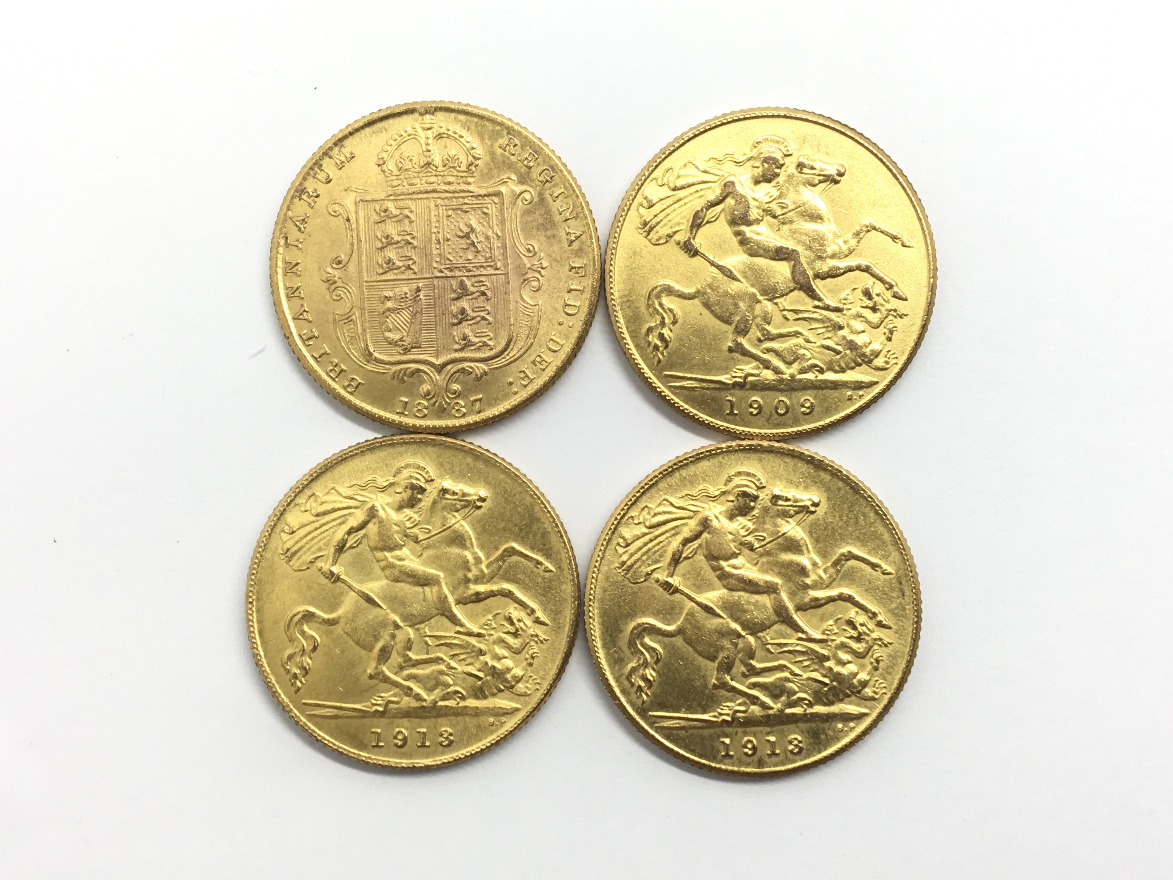 Four half sovereigns comprising Victorian half sov