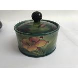 A moorcroft African lily bowl with lid ,7 cm