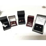 A collection of boxed modern 9carat gold jewellery