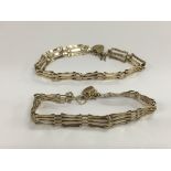 Two 9ct gold gate bracelets, approx 13.52g.