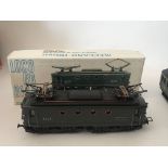 Collection of French Meccano Hornby items, including a loco BB 8144 engine, 691 building,