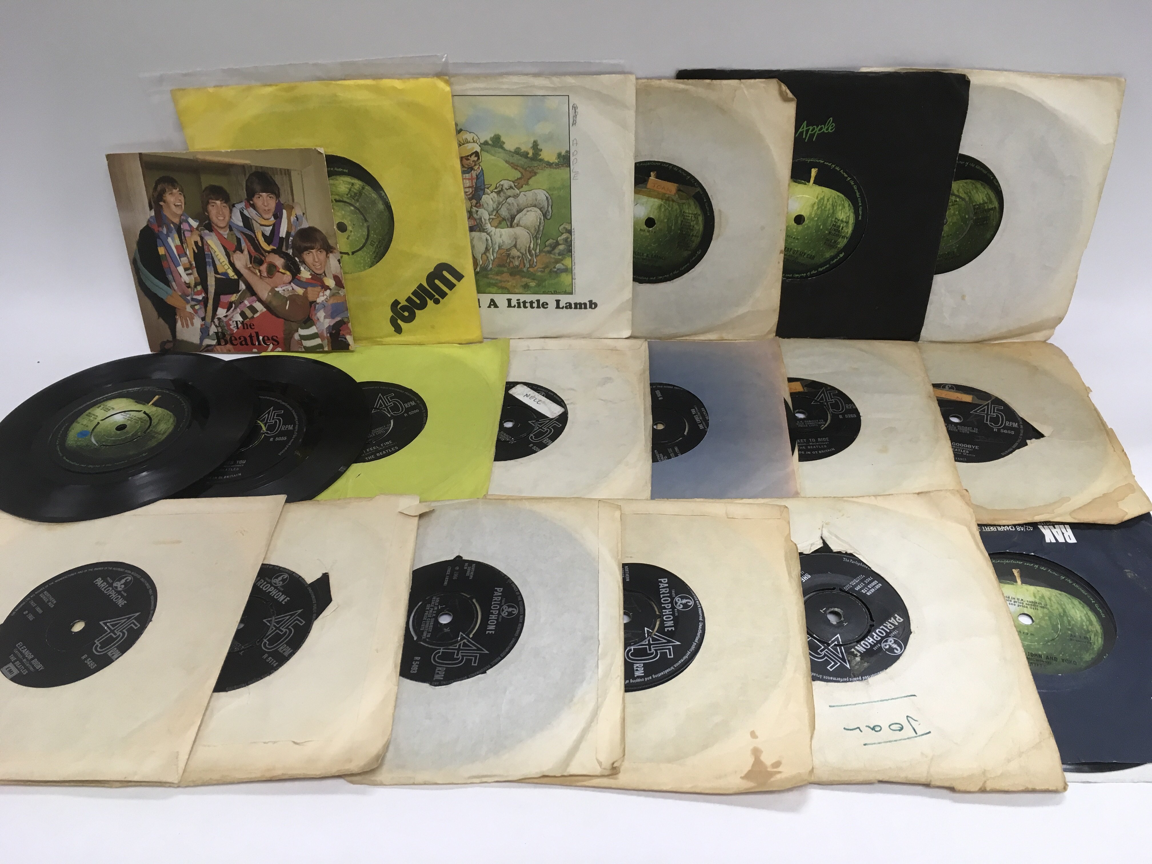 A collection of Beatles and related 7inch singles - Image 3 of 5