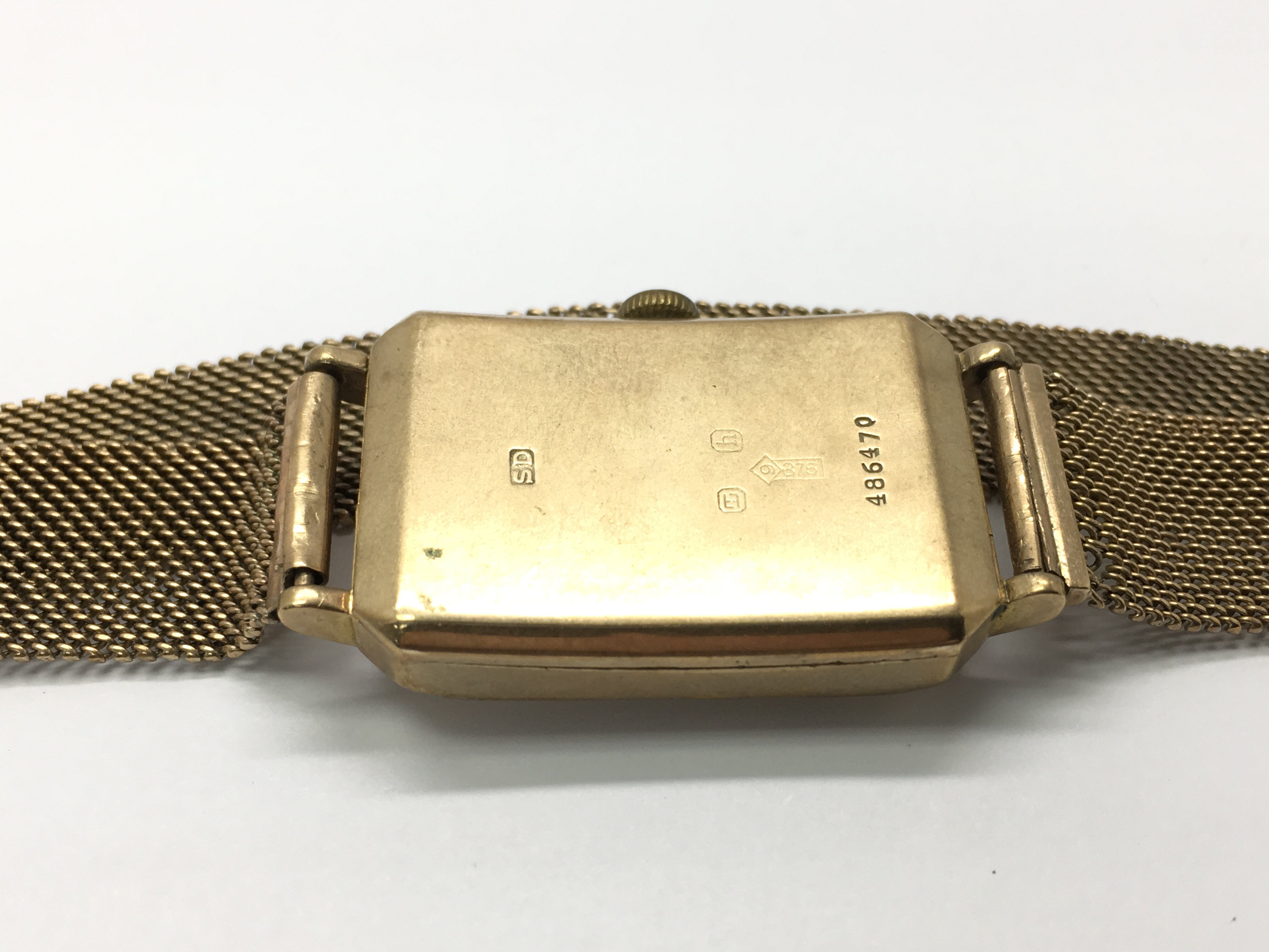 A gents vintage Rotary 9ct gold cased wristwatch, mounted on a 9ct gold Milanese mesh style strap. - Image 2 of 3
