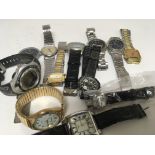 A Collection Of Gents watches pre owned for Spains or repair - NO RESERVE